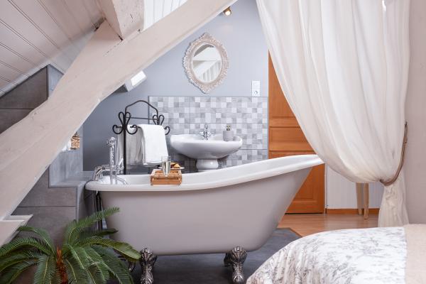 Sweet Romance Room, breakfast included and reversible air conditioning