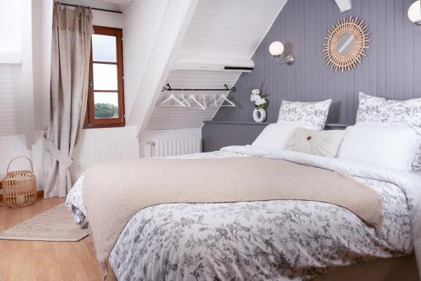 Sweet Romance Room, breakfast included and reversible air conditioning