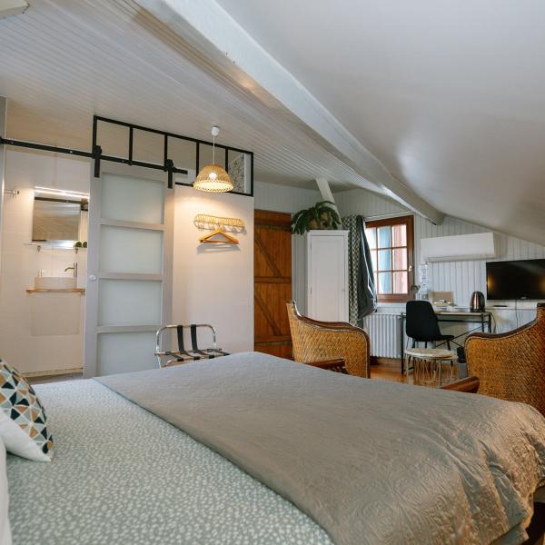 Chambre Scandinave Cozy – Petit-déjeuner inclus, avec climatisation